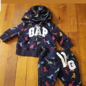 Baby Gap dinosaur outfit set hoodie and pants